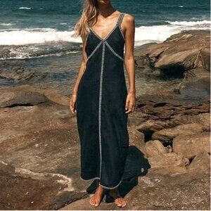 Dissh Bella Black Contrast Stitch Linen Dress